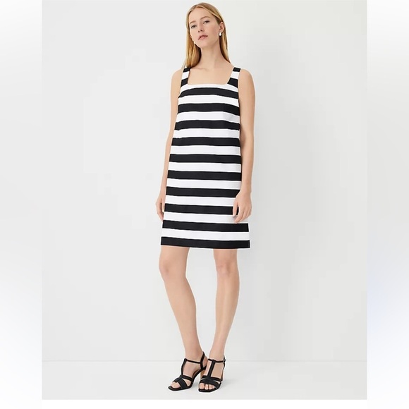Ann Taylor Chic and Classic Black and White Striped Sheath Dress - Size 6 - Picture 1 of 11